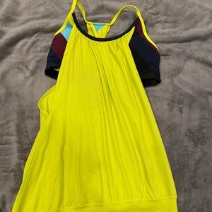 Lululemon workout top